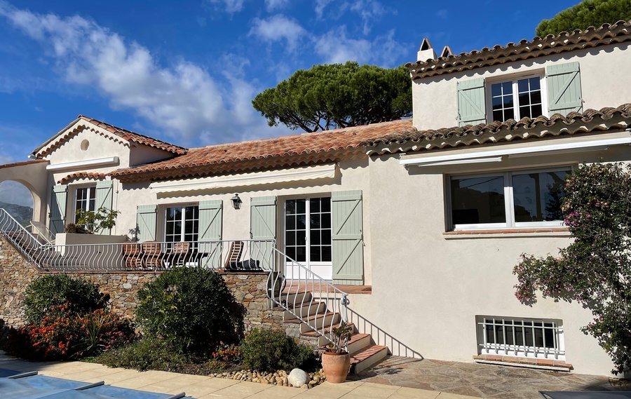 La gamme de fen&ecirc;tres PVC &agrave;&nbsp;La Ferte Alais